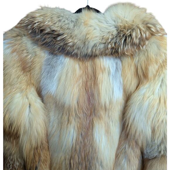 Vintage Real Red Fox Fur Jacket – Western Furs Canada – Size Medium - Picture 7 of 9